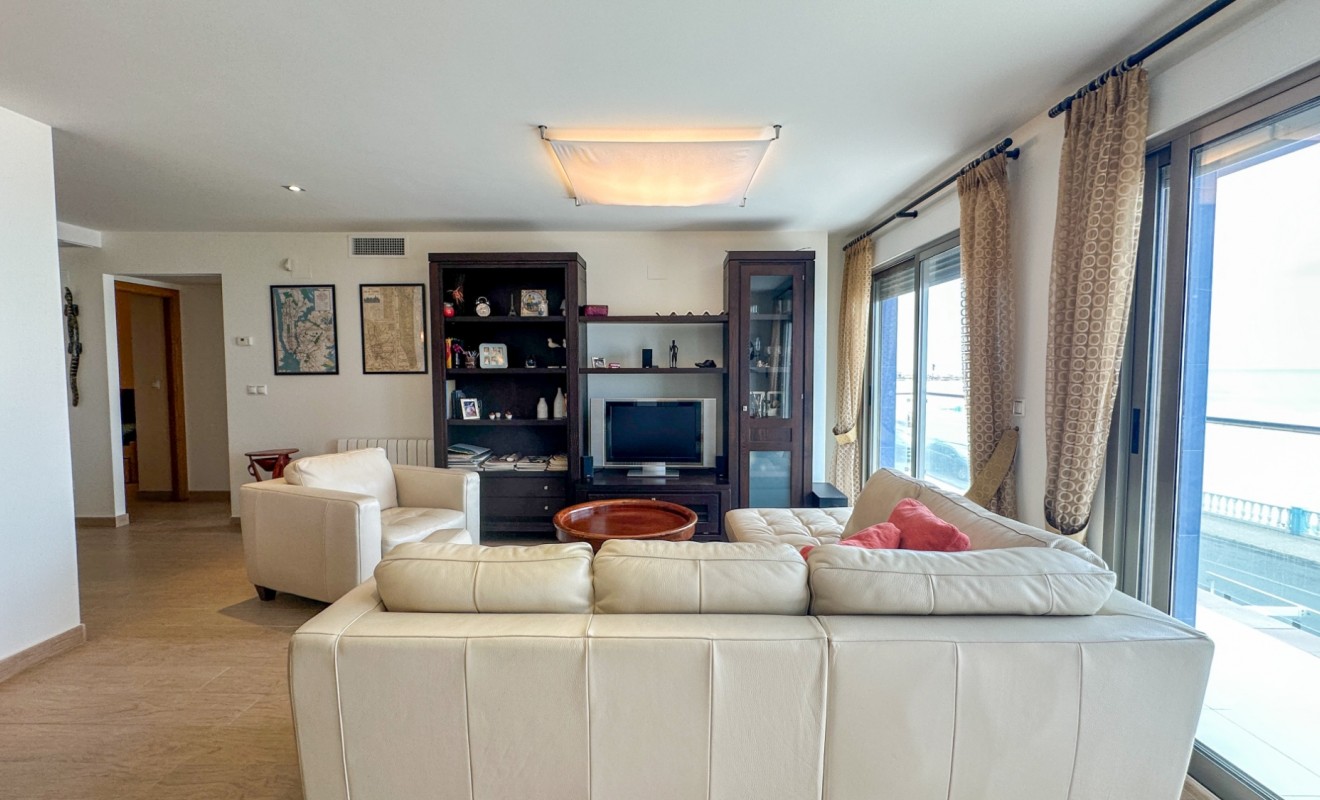 Wederverkoop - Apartment / flat - Torrevieja - Playa de los Locos