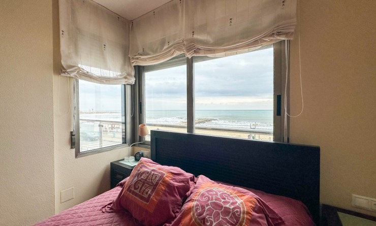 Wederverkoop - Apartment / flat - Torrevieja - Playa de los Locos