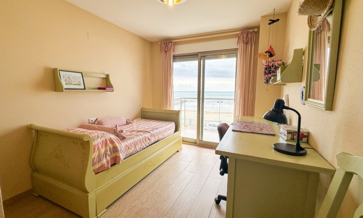 Wederverkoop - Apartment / flat - Torrevieja - Playa de los Locos