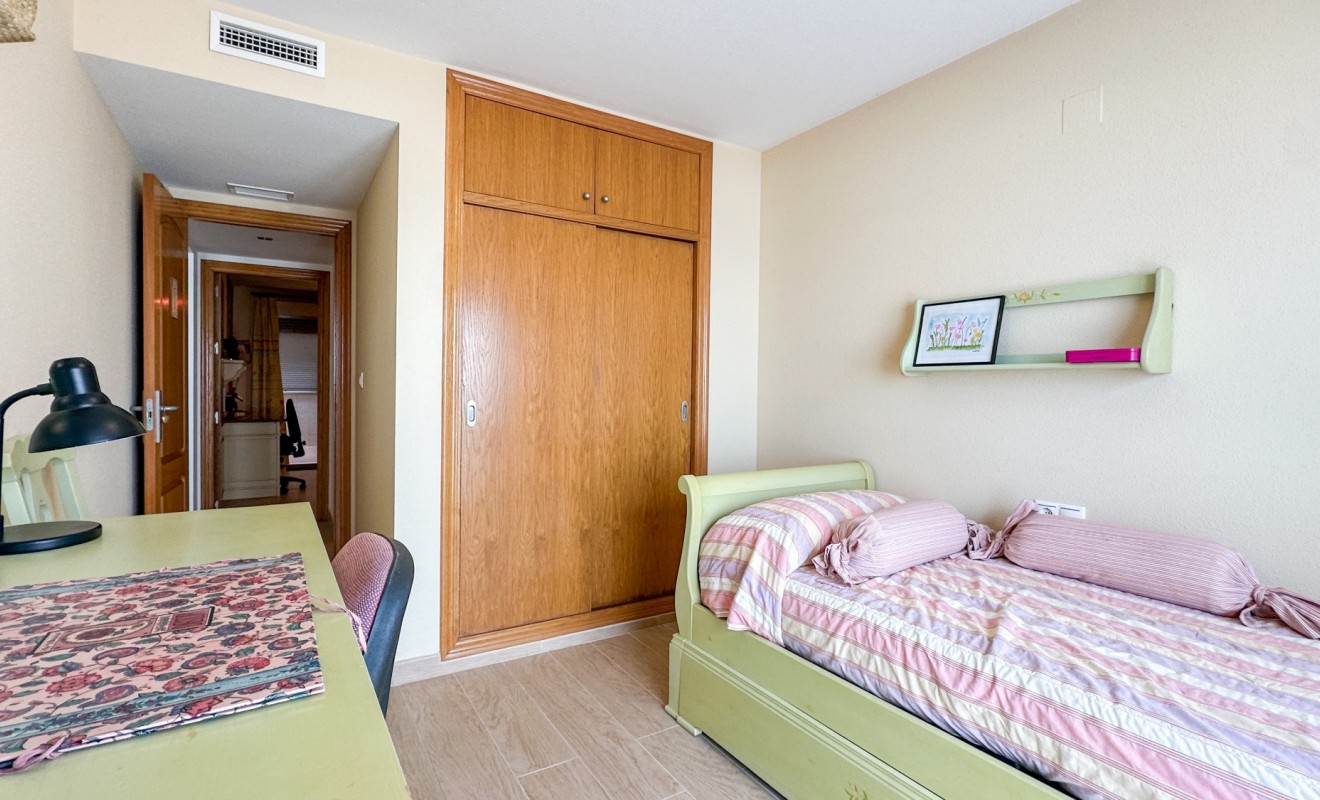 Wederverkoop - Apartment / flat - Torrevieja - Playa de los Locos