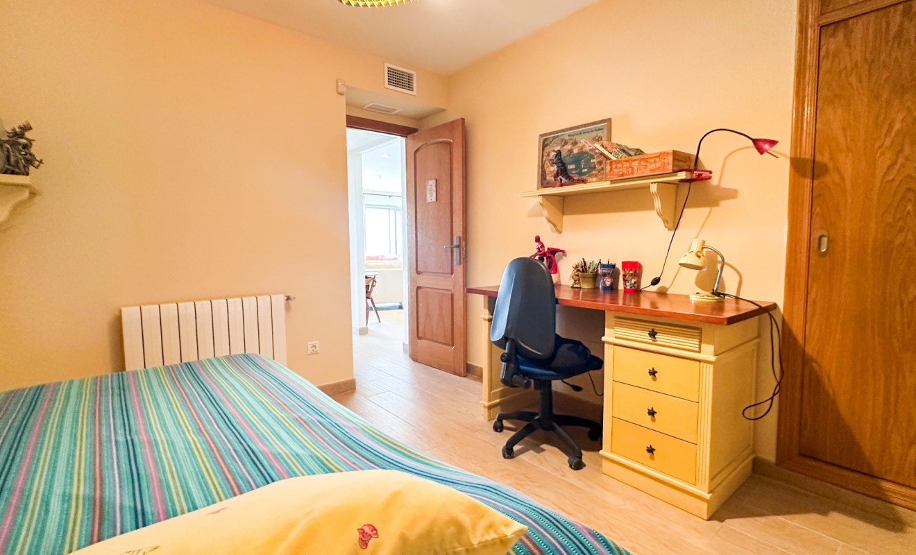 Wederverkoop - Apartment / flat - Torrevieja - Playa de los Locos