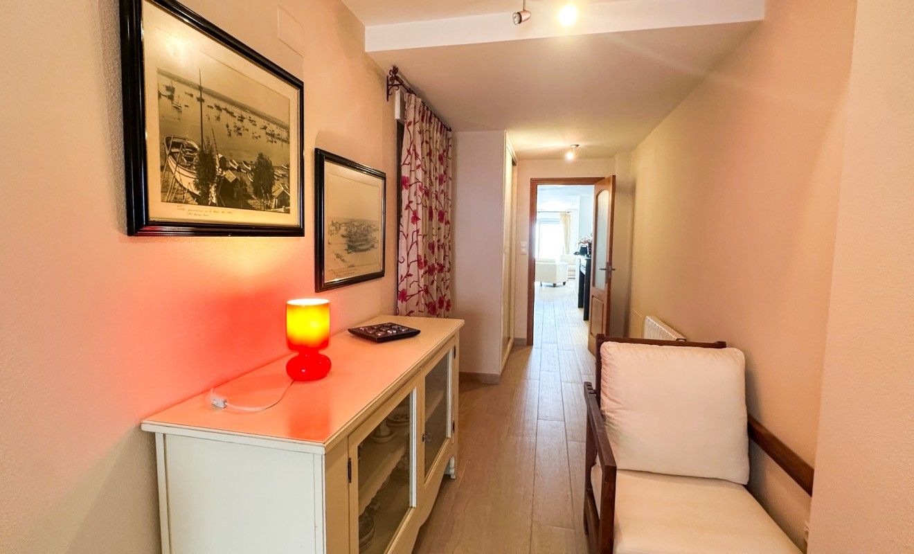 Wederverkoop - Apartment / flat - Torrevieja - Playa de los Locos