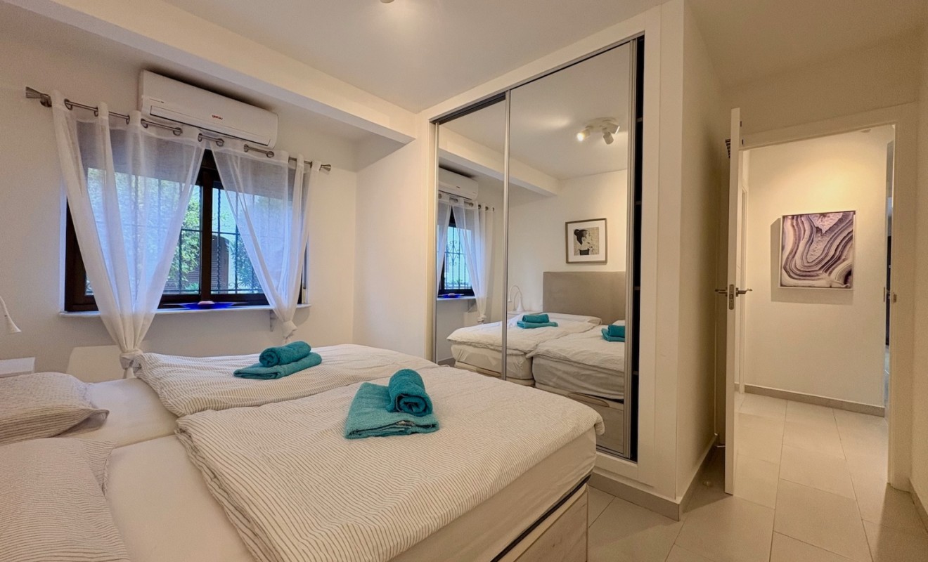 Sale - Adosado - Orihuela Costa - Cabo Roig