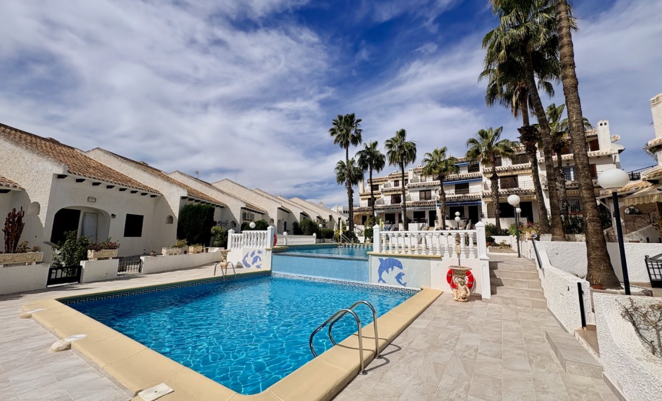 Sale - Adosado - Orihuela Costa - Cabo Roig