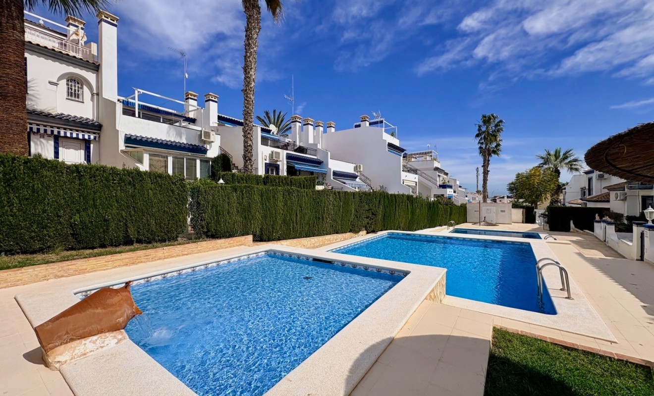 Wederverkoop - Single Family Home - Orihuela - Villamartin