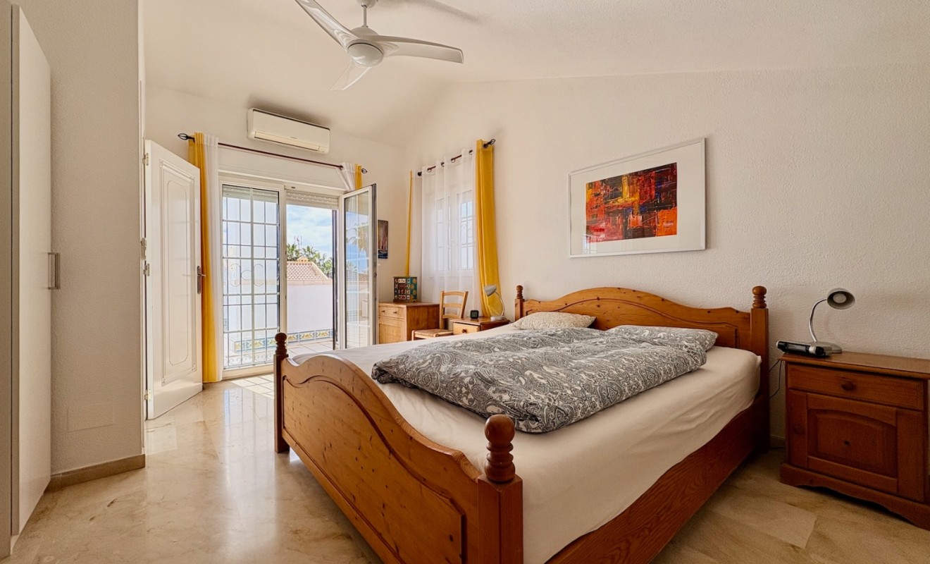 Wederverkoop - Single Family Home - Orihuela - Villamartin