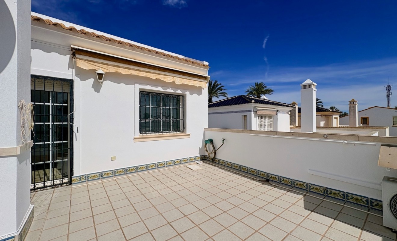 Wederverkoop - Single Family Home - Orihuela - Villamartin