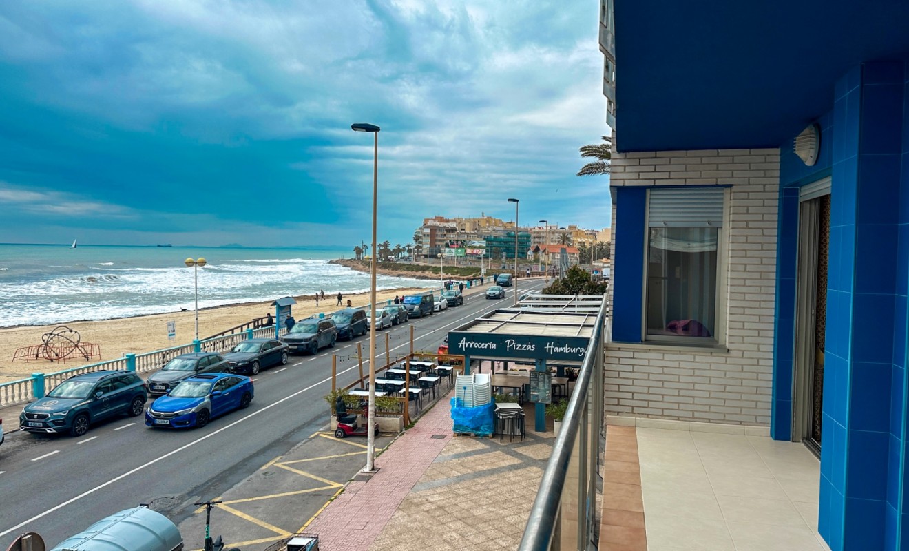 Wederverkoop - Apartment / flat - Torrevieja - Playa de los Locos