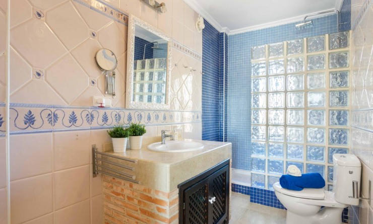 Wederverkoop - House - Orihuela Costa - Los Almendros-La Florida