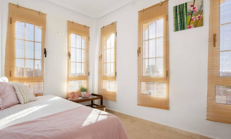 Wederverkoop - House - Orihuela Costa - Los Almendros-La Florida