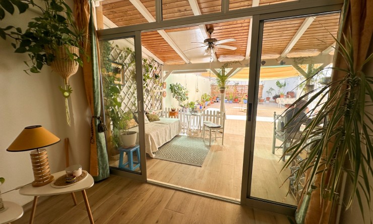 Wederverkoop - Apartment / flat - Torrevieja - Centro