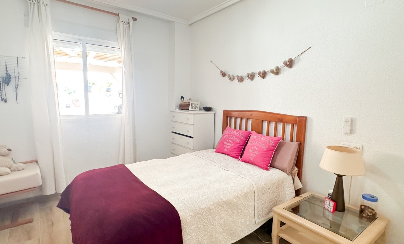 Wederverkoop - Apartment / flat - Torrevieja - Centro