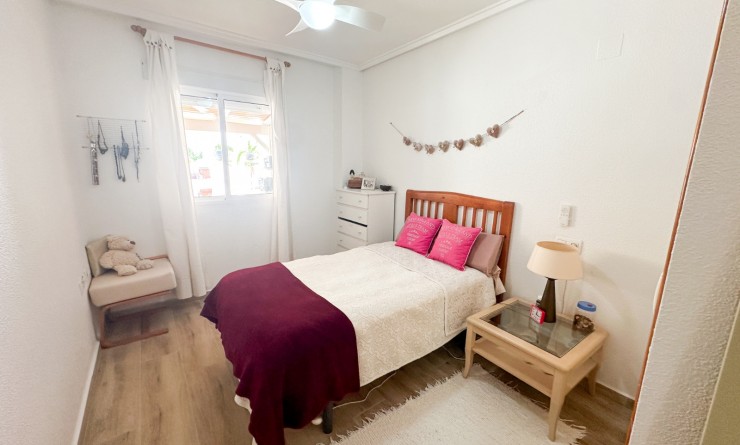 Wederverkoop - Apartment / flat - Torrevieja - Centro