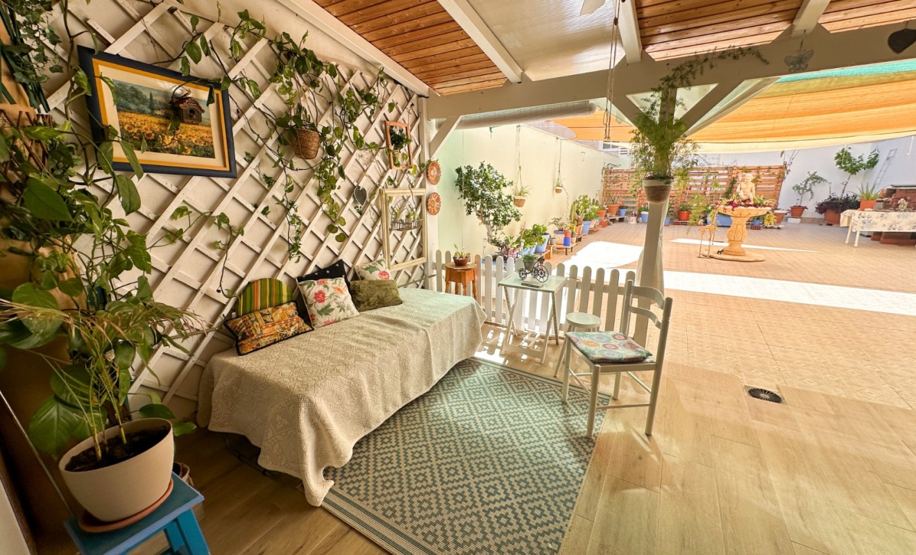 Wederverkoop - Apartment / flat - Torrevieja - Centro