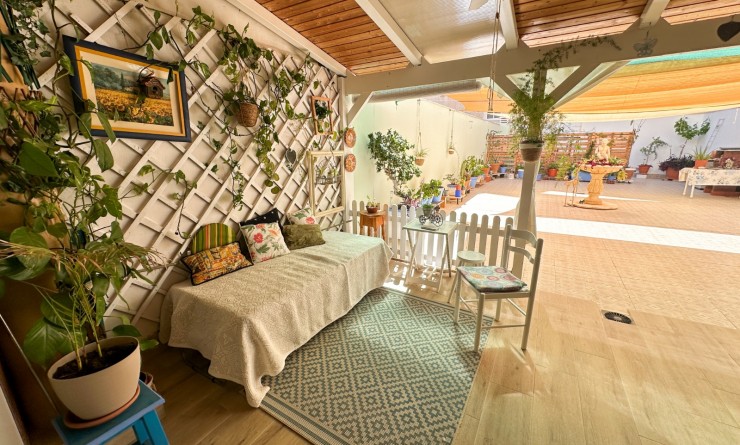 Wederverkoop - Apartment / flat - Torrevieja - Centro