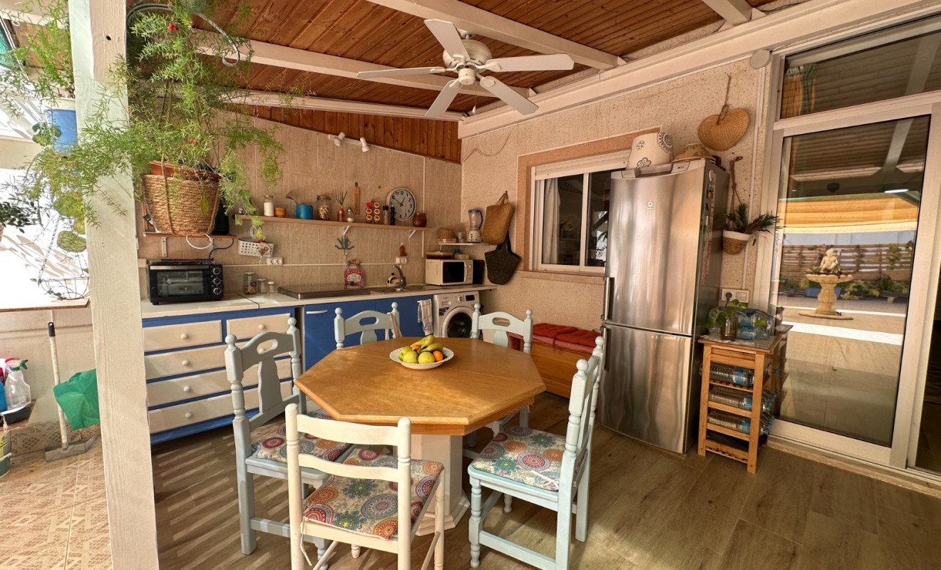 Wederverkoop - Apartment / flat - Torrevieja - Centro