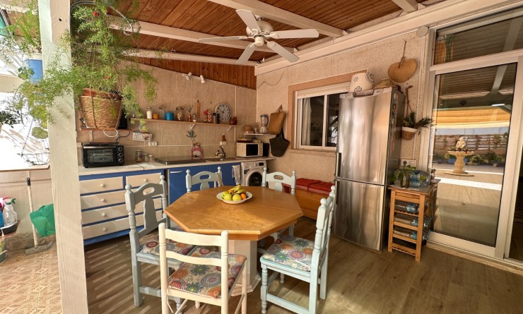 Wederverkoop - Apartment / flat - Torrevieja - Centro