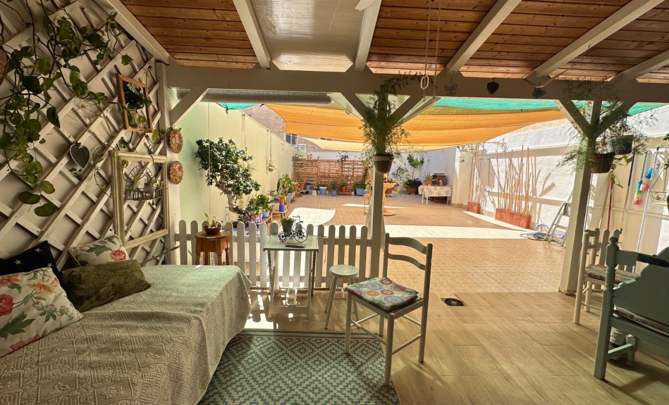 Wederverkoop - Apartment / flat - Torrevieja - Centro