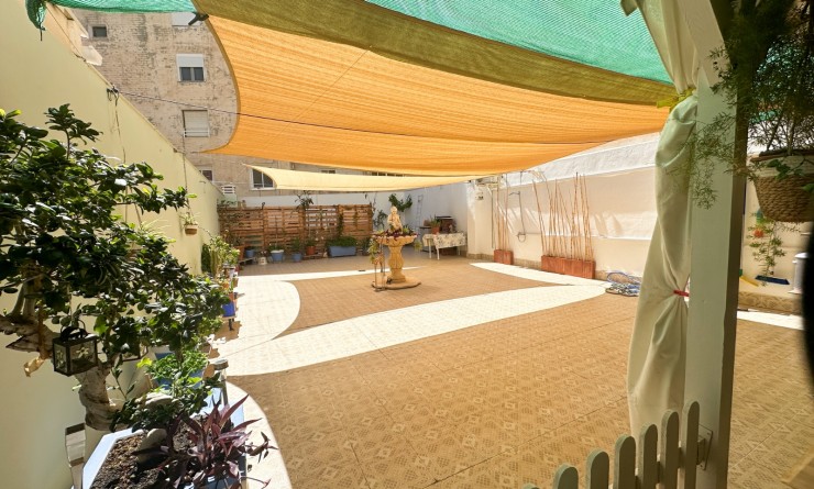 Wederverkoop - Apartment / flat - Torrevieja - Centro