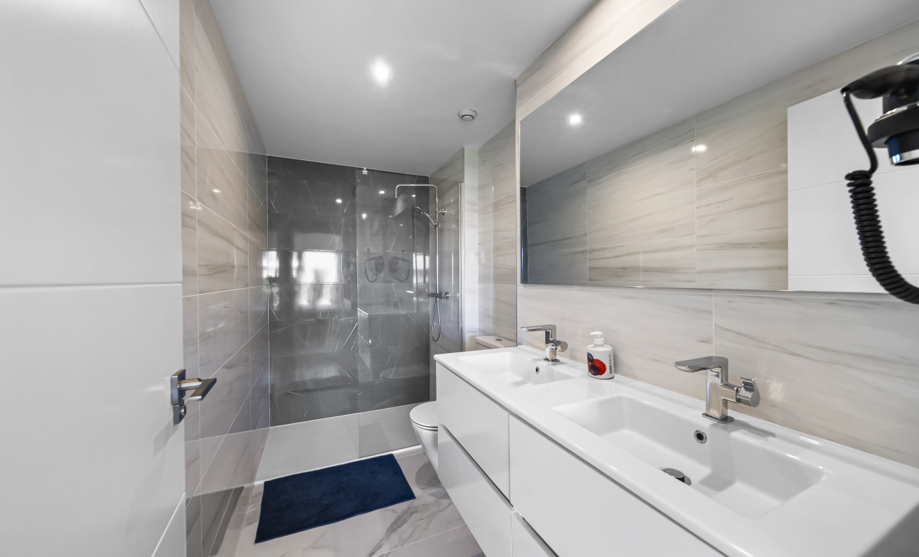 Wederverkoop - Apartamento - Torrevieja - Punta prima