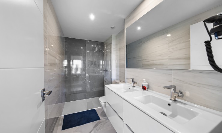 Wederverkoop - Apartamento - Torrevieja - Punta prima