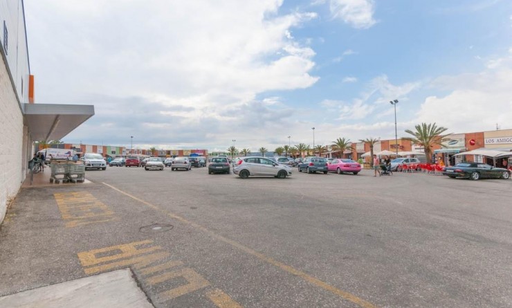 Long time Rental - Commercial Unit - San Fulgencio - La Marina