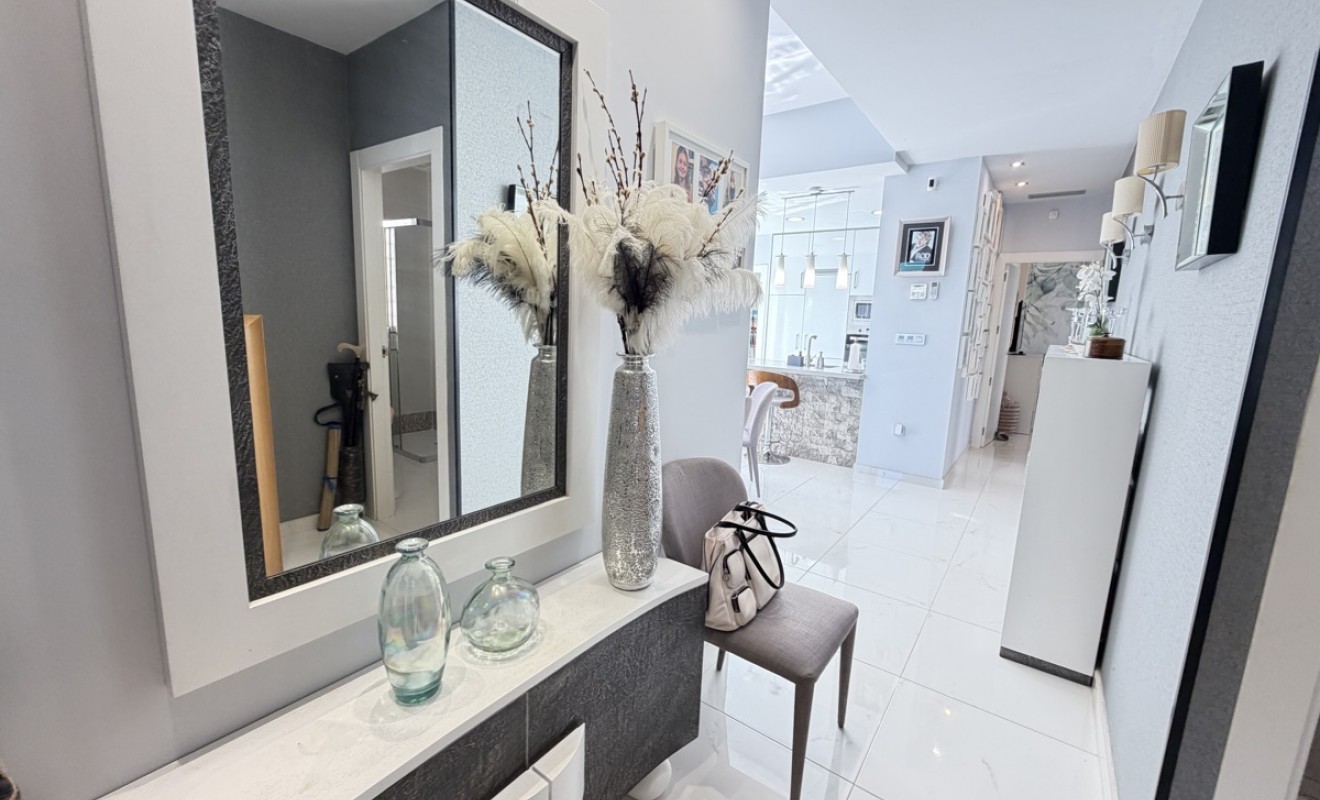 Revente - Villa - Villamartín