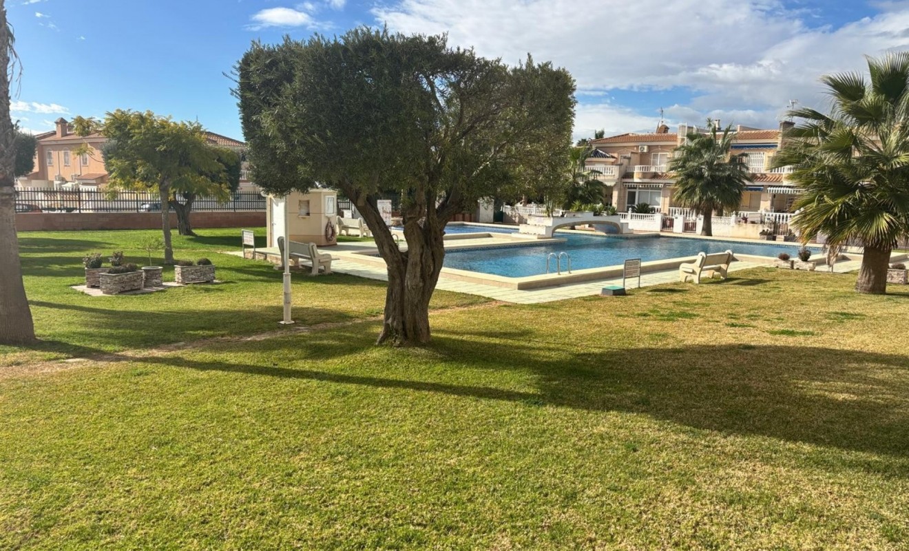 Revente - Maison de ville - Ciudad quesada - Doña pepa