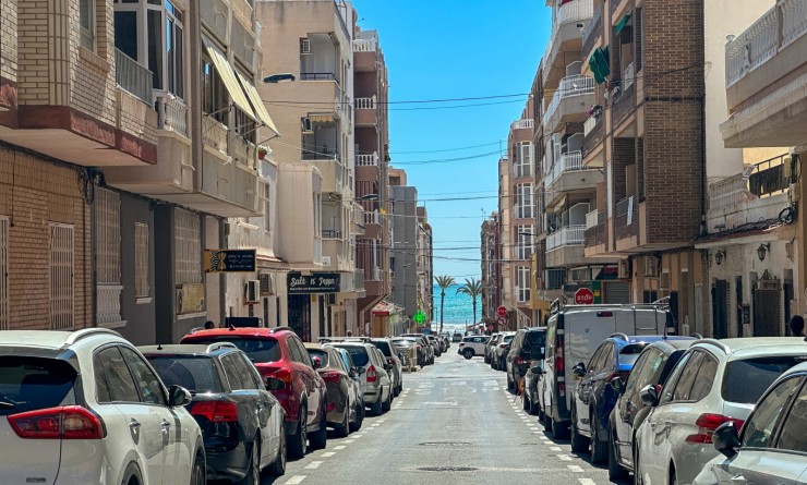 Wederverkoop - Apartment / flat - Torrevieja - Centro