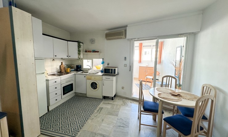 Wederverkoop - Apartment / flat - Torrevieja - Centro