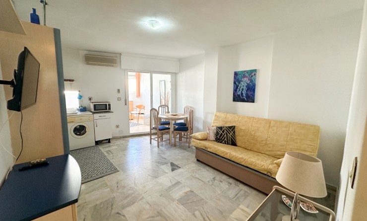 Wederverkoop - Apartment / flat - Torrevieja - Centro