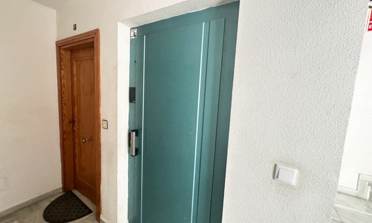 Wederverkoop - Apartment / flat - Torrevieja - Centro