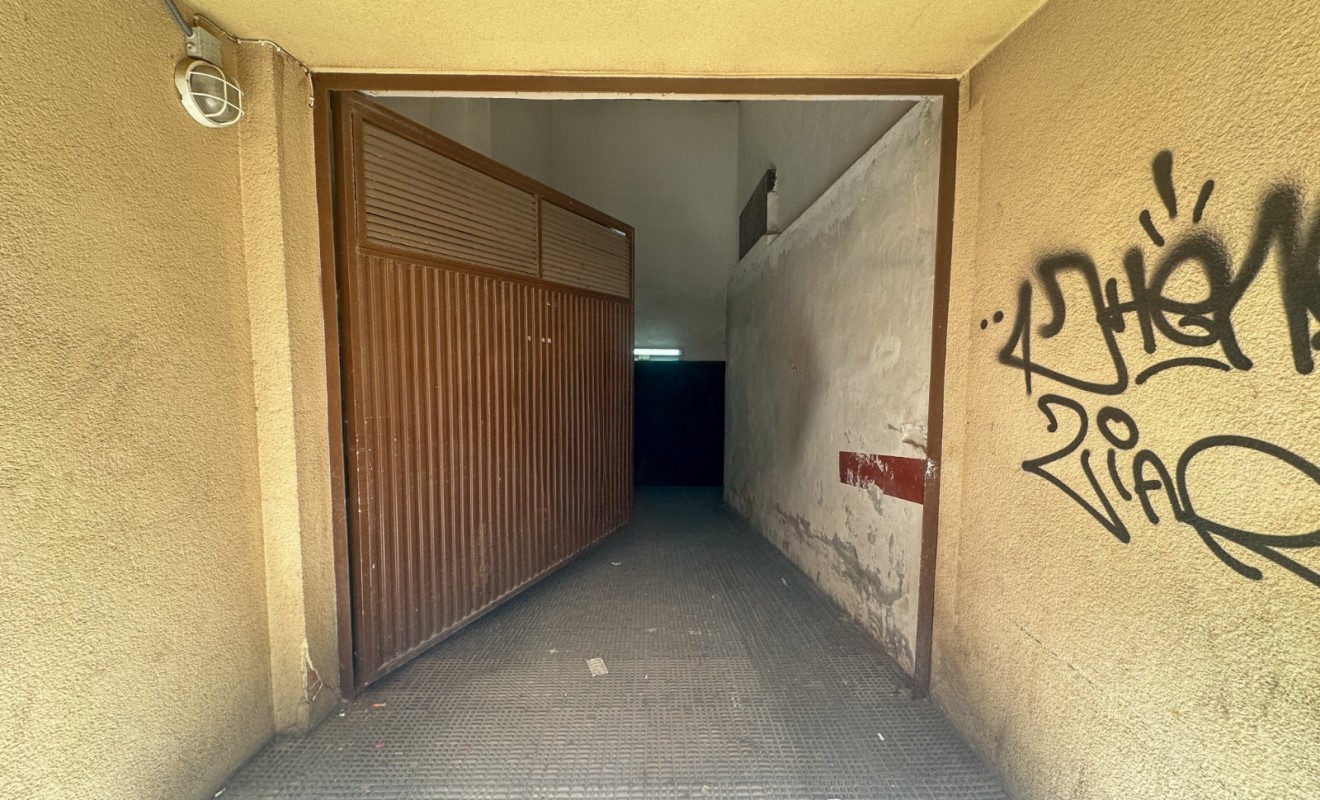 Wederverkoop - Apartment / flat - Torrevieja - Centro