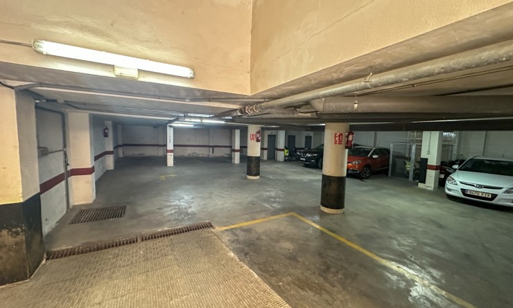 Wederverkoop - Apartment / flat - Torrevieja - Centro