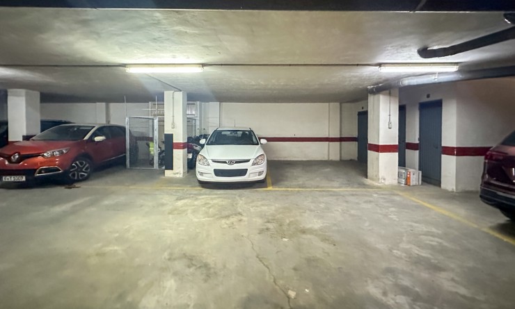 Wederverkoop - Apartment / flat - Torrevieja - Centro