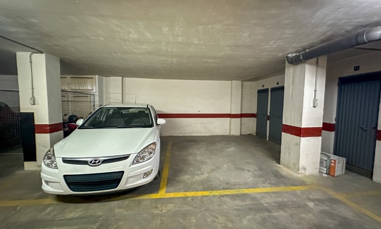 Wederverkoop - Apartment / flat - Torrevieja - Centro