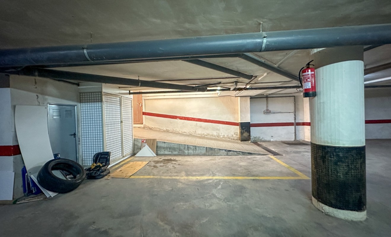 Wederverkoop - Apartment / flat - Torrevieja - Centro