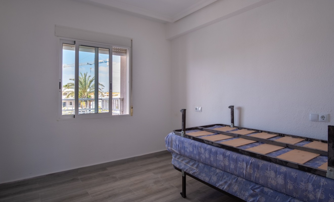 Sale - Apartment / flat - Pilar de la Horadada - La Torre de la Horadada