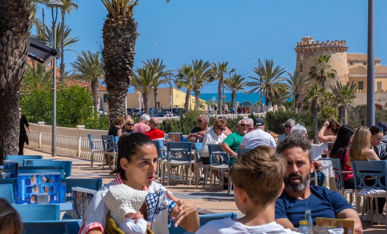 Sale - Apartment / flat - Pilar de la Horadada - La Torre de la Horadada