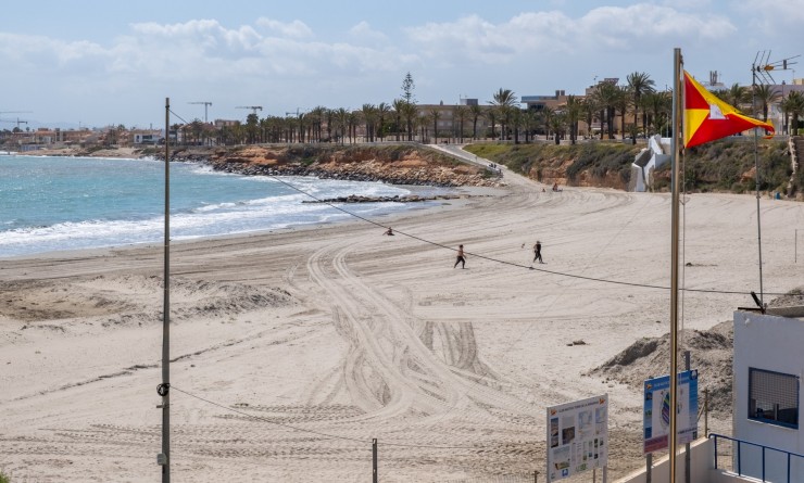 Sale - Apartment / flat - Pilar de la Horadada - La Torre de la Horadada