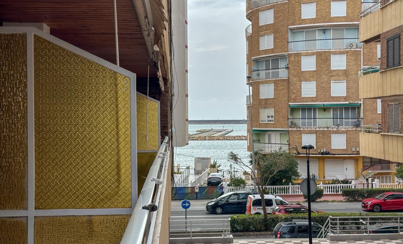 Wederverkoop - Apartment / flat - Torrevieja - El Acequión - Los Náufragos