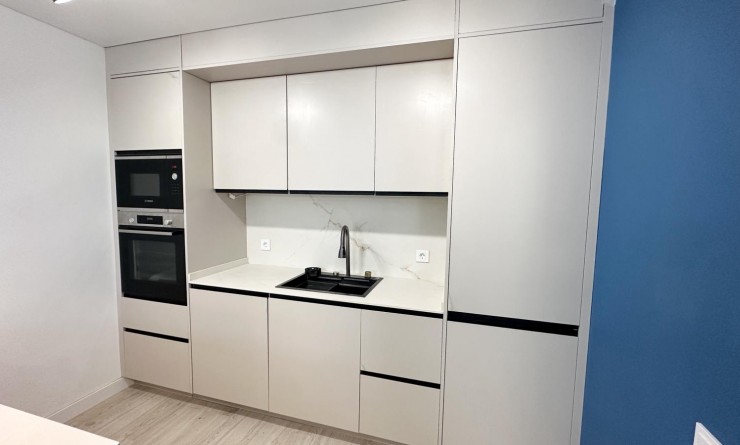 Wederverkoop - Apartment / flat - Torrevieja - El Acequión - Los Náufragos