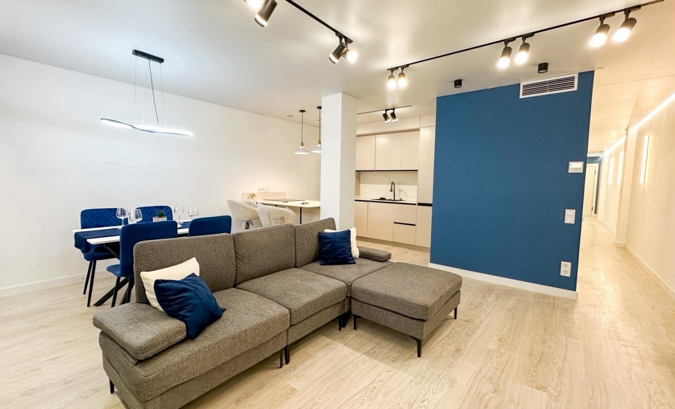 Wederverkoop - Apartment / flat - Torrevieja - El Acequión - Los Náufragos