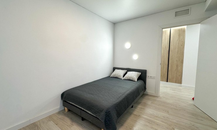 Wederverkoop - Apartment / flat - Torrevieja - El Acequión - Los Náufragos