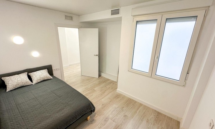 Wederverkoop - Apartment / flat - Torrevieja - El Acequión - Los Náufragos