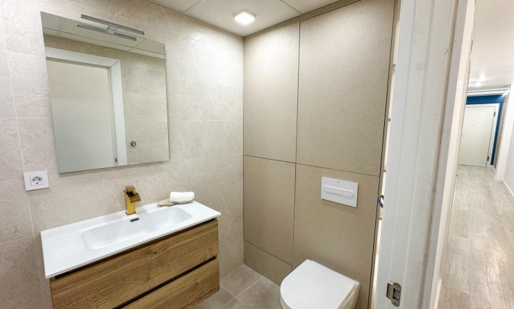 Wederverkoop - Apartment / flat - Torrevieja - El Acequión - Los Náufragos