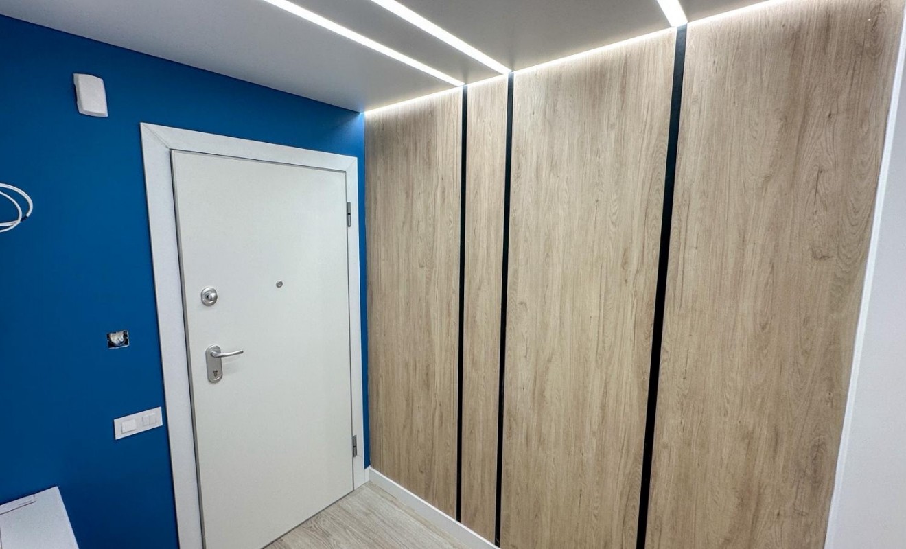 Wederverkoop - Apartment / flat - Torrevieja - El Acequión - Los Náufragos