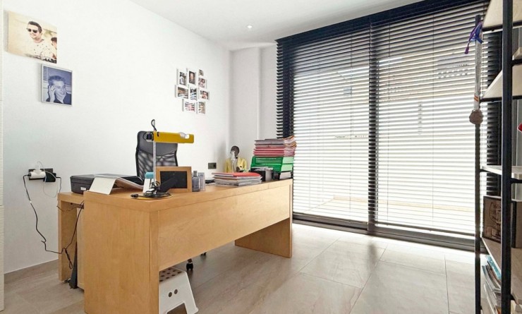 Wederverkoop - Detached villa - Orihuela Costa - Villamartín