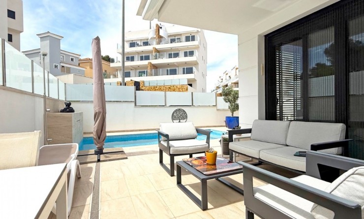 Wederverkoop - Detached villa - Orihuela Costa - Villamartín