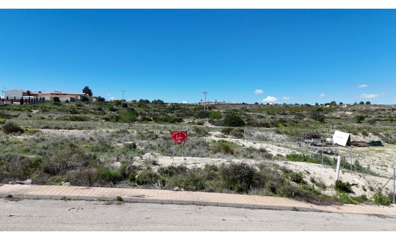 Sale - Plot / Land - Torremendo